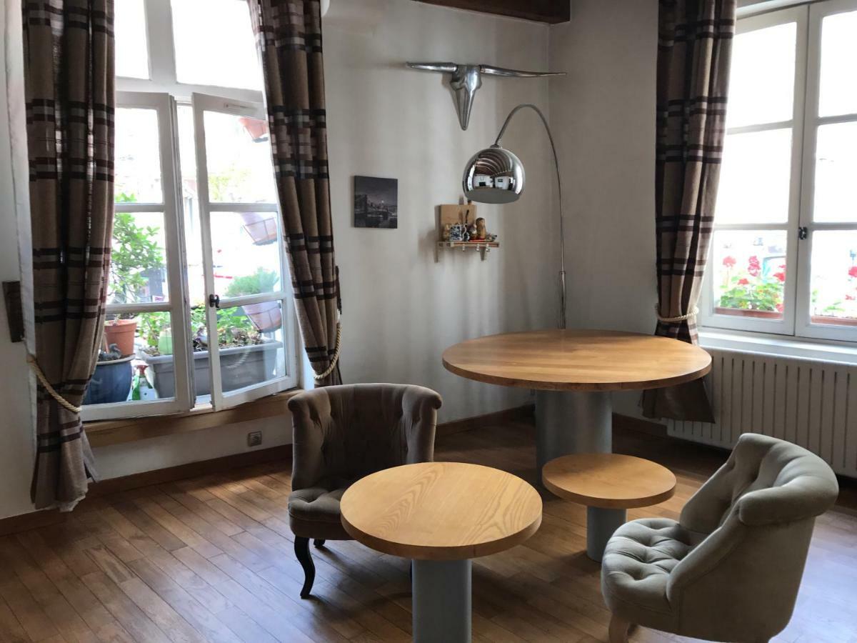 Apartamento Quartier Montorgueil, voie piétonne, dans un immeuble du XVème París Exterior foto